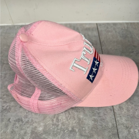 Pink Trump 2024 Cap with Flag Embroidery - Picture 4 of 5